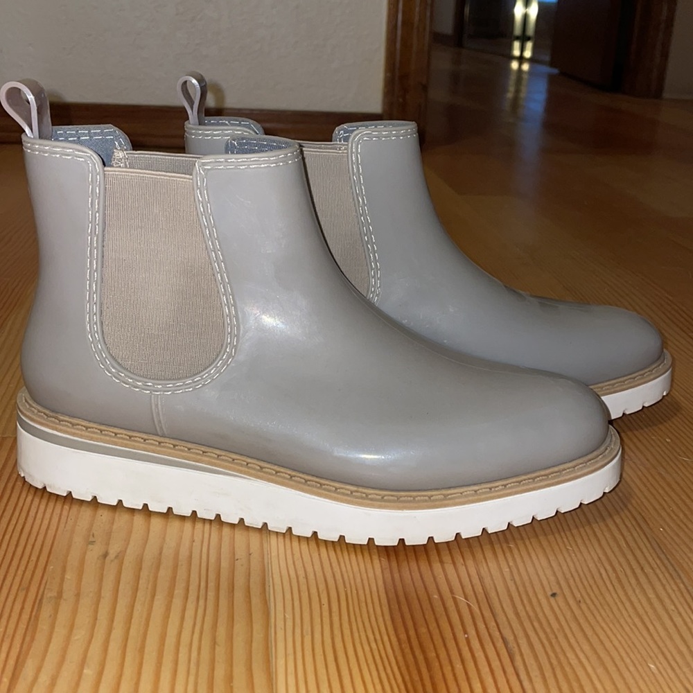 LAST CHANCE Cougar Gray Winter & Rain Boots